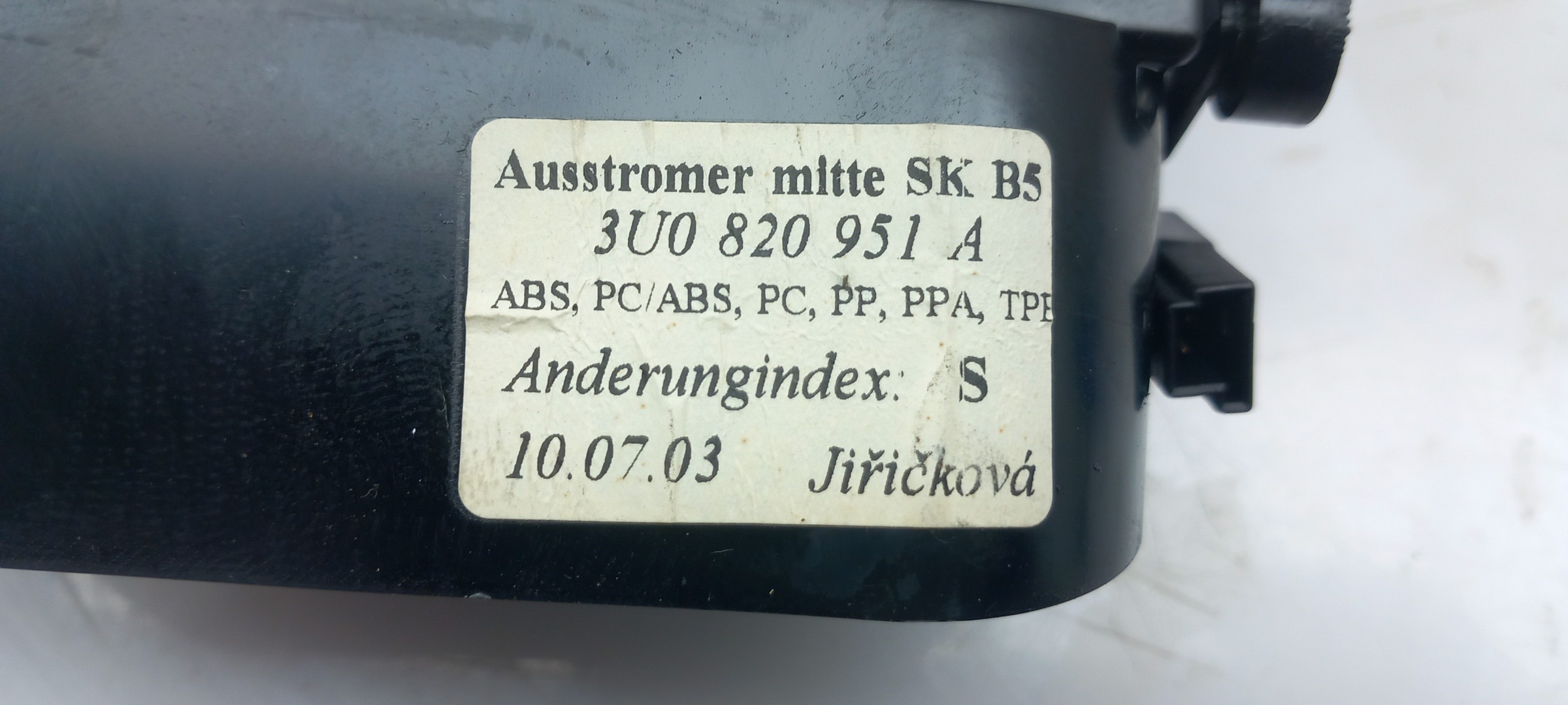 Diffuseur / sortie d’air SKODA Superb I Sedan (3U4) Imagem-4
