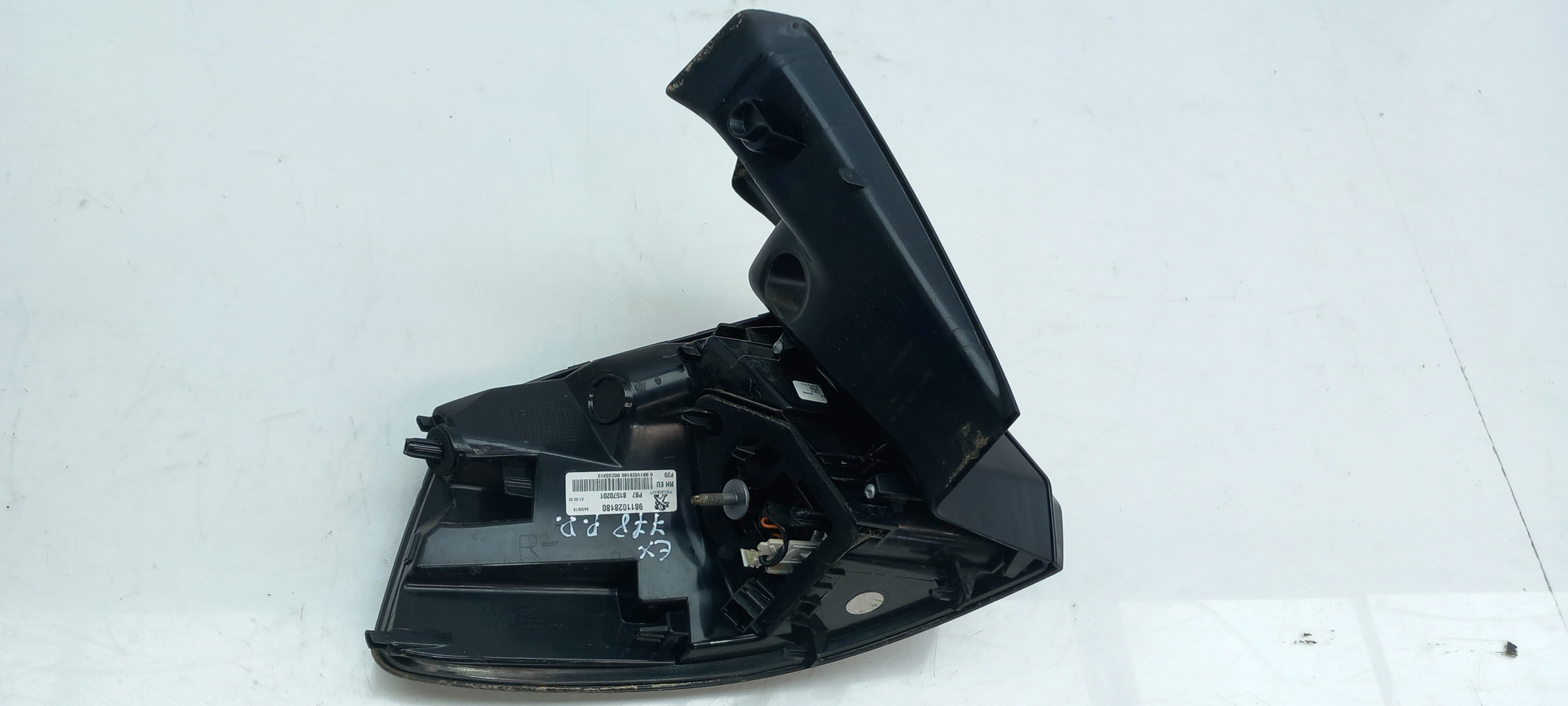 Right Tail light PEUGEOT 5008 II (M_) Imagem-1