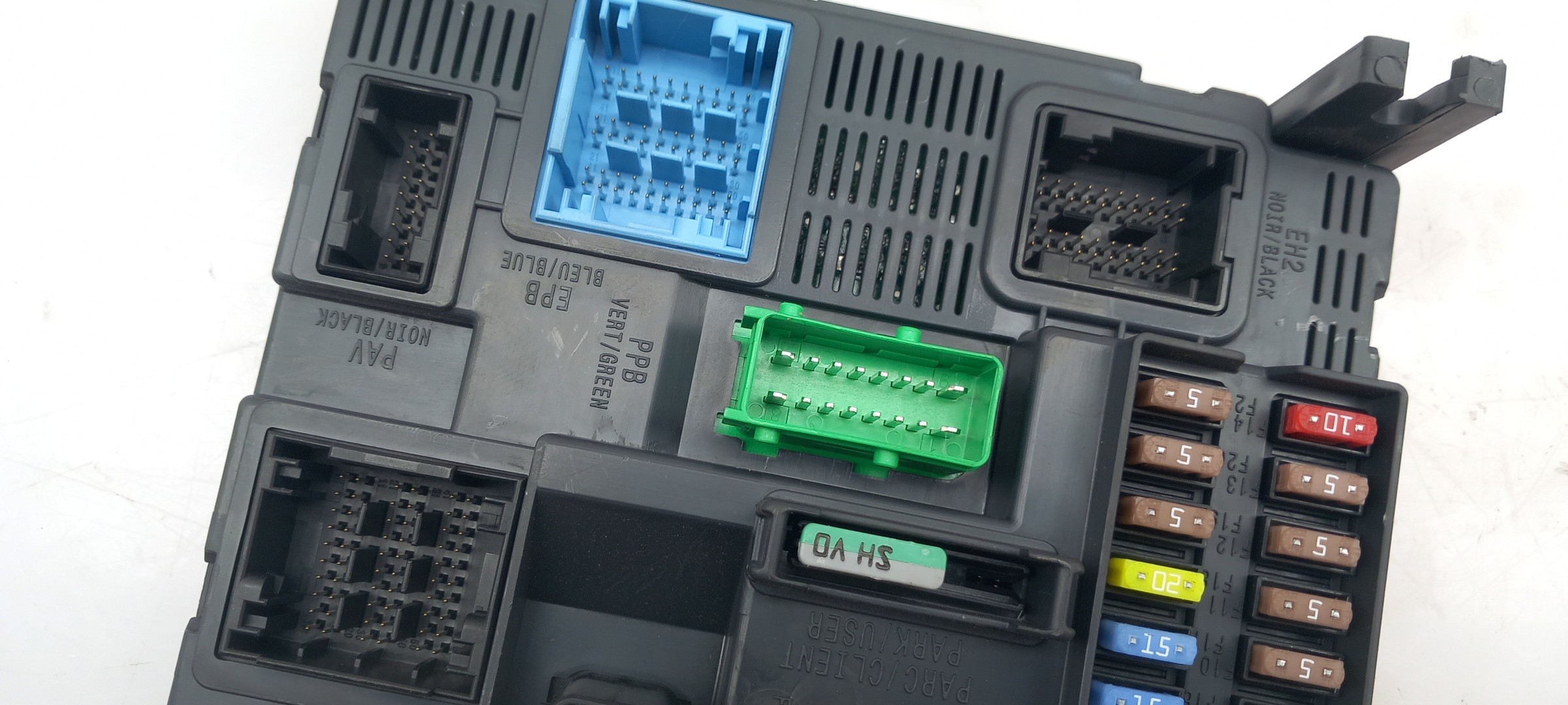 Caja fusibles / SAM / BSI PEUGEOT 2008 I (CU_) Imagem-3