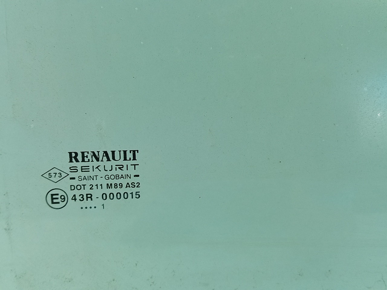 Vidrio triangular puerta Trasero Derecho RENAULT Clio II (BB0/1/2_, CB0/1/2_) Imagem-1