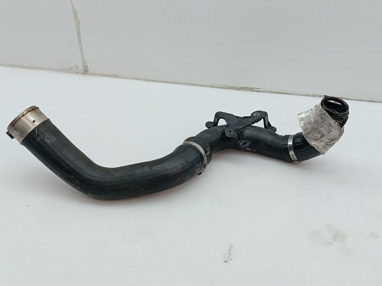 Intercooler pipe
