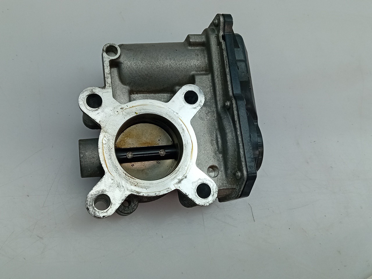 Throttle body