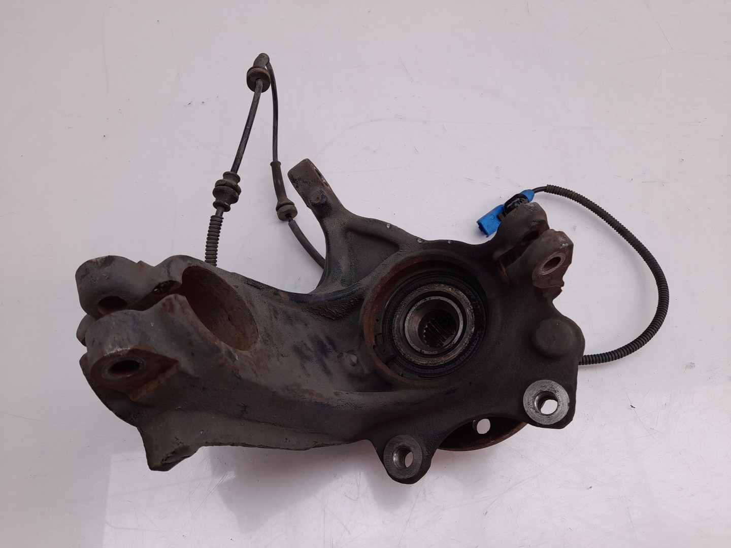 Right front steering knuckle PEUGEOT 2008 I (CU_) Imagem-2