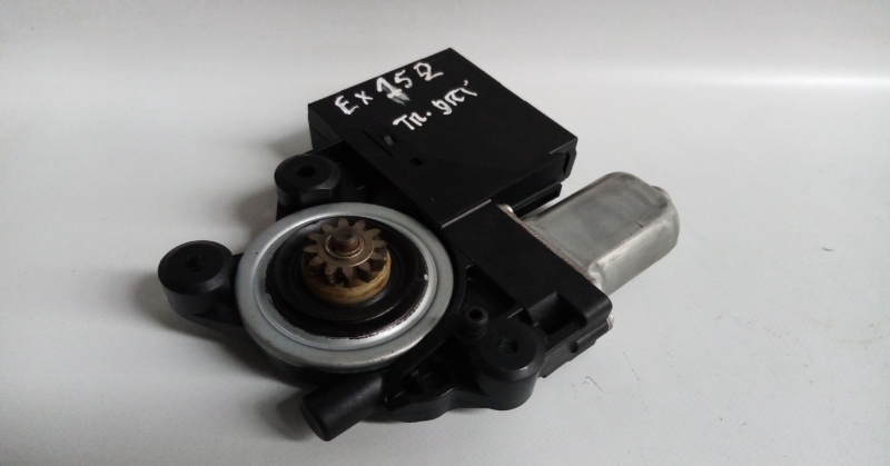 Right Rear  Door Window Regulator Motor