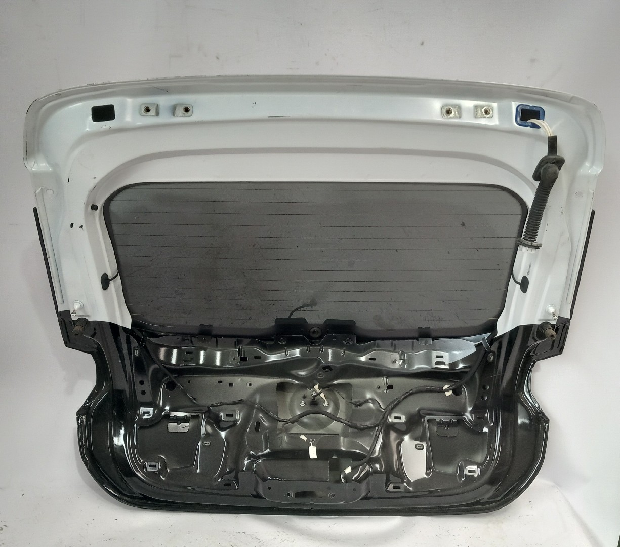 Tailgate / Trunk lid OPEL Corsa F Imagem-2