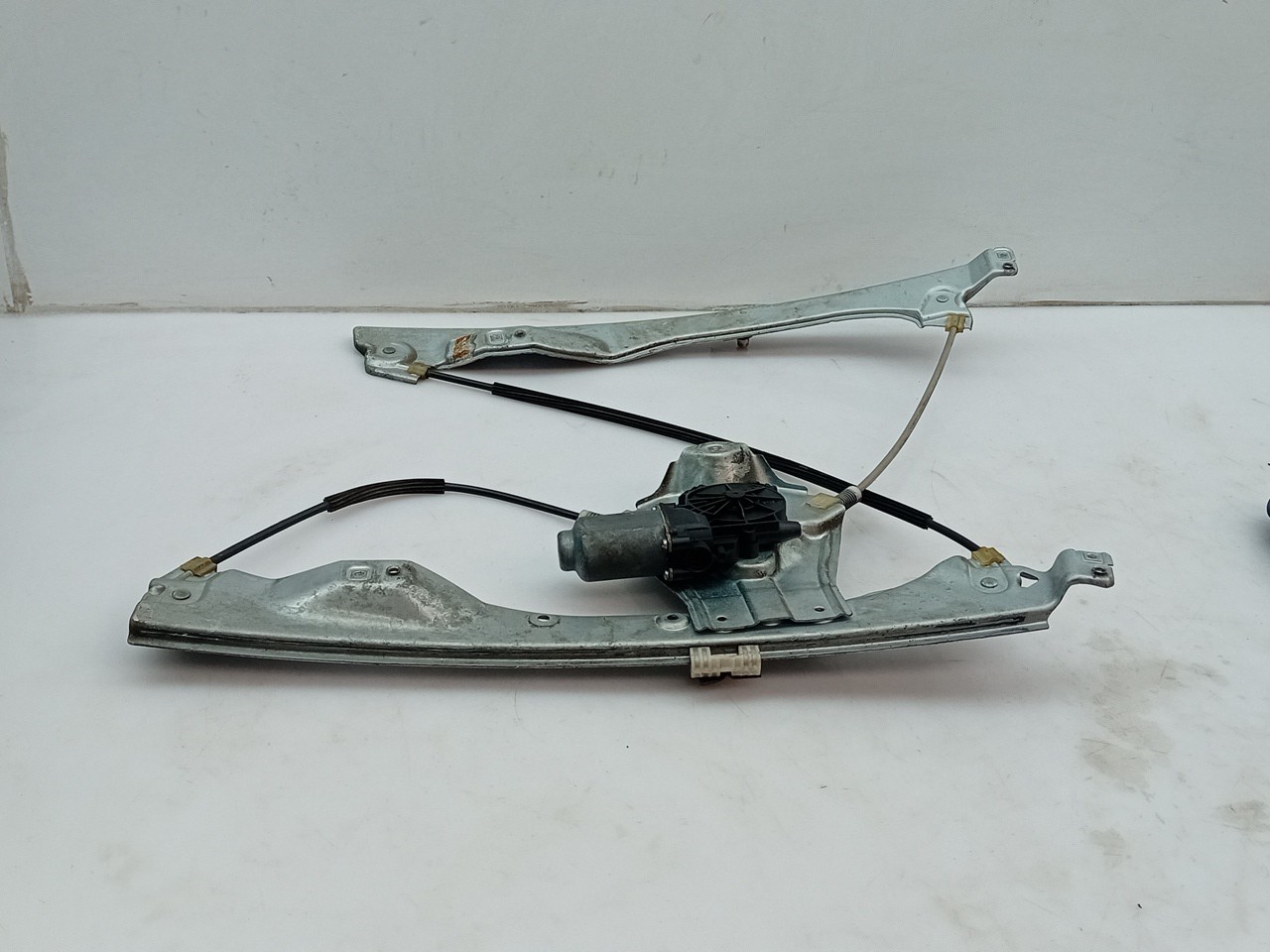 Lève-vitre avant gauche RENAULT Clio III (BR0/1, CR0/1) Imagem-1