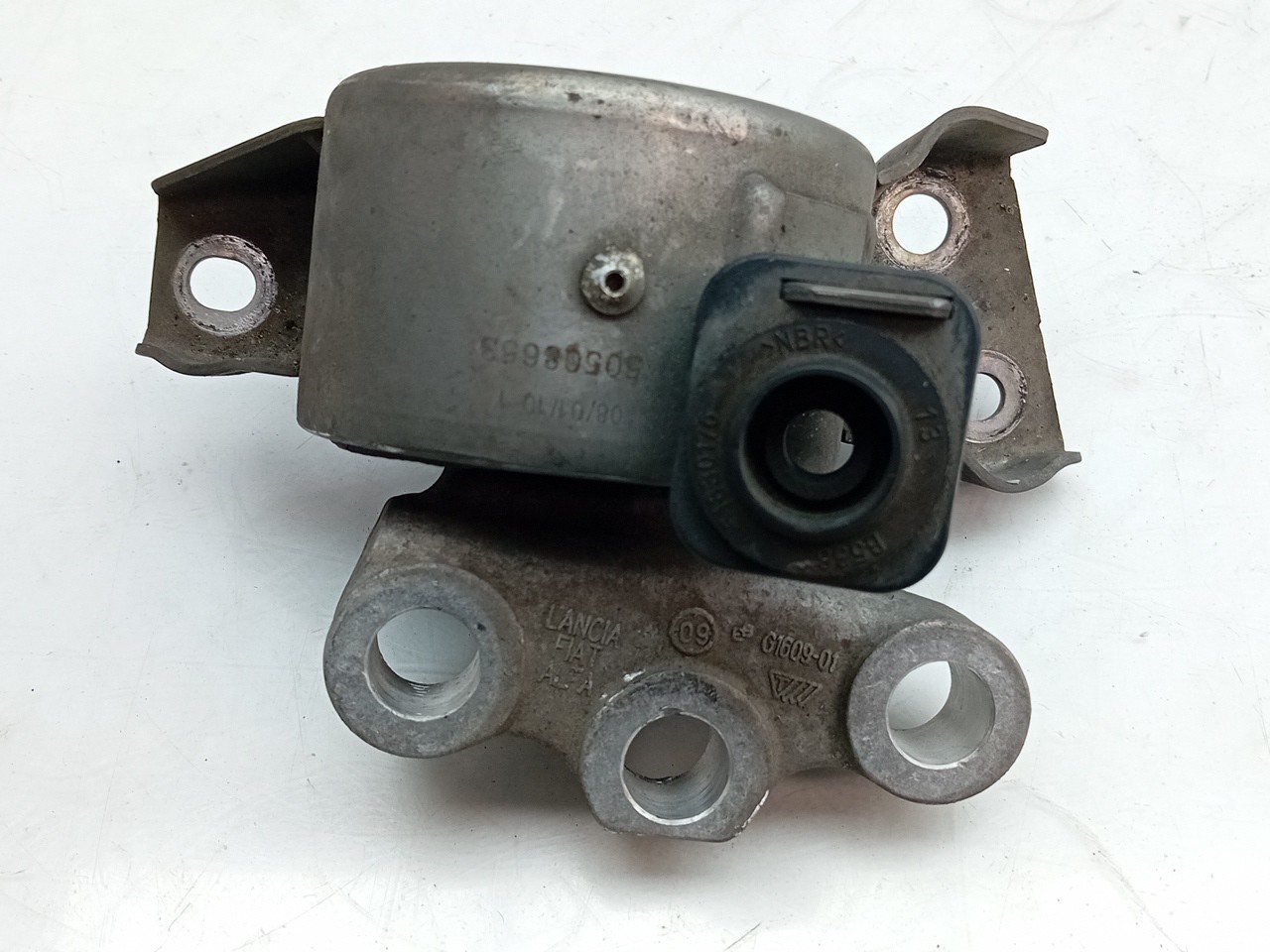 Apoio da caixa ALFA ROMEO Mito (955_) Imagem-1