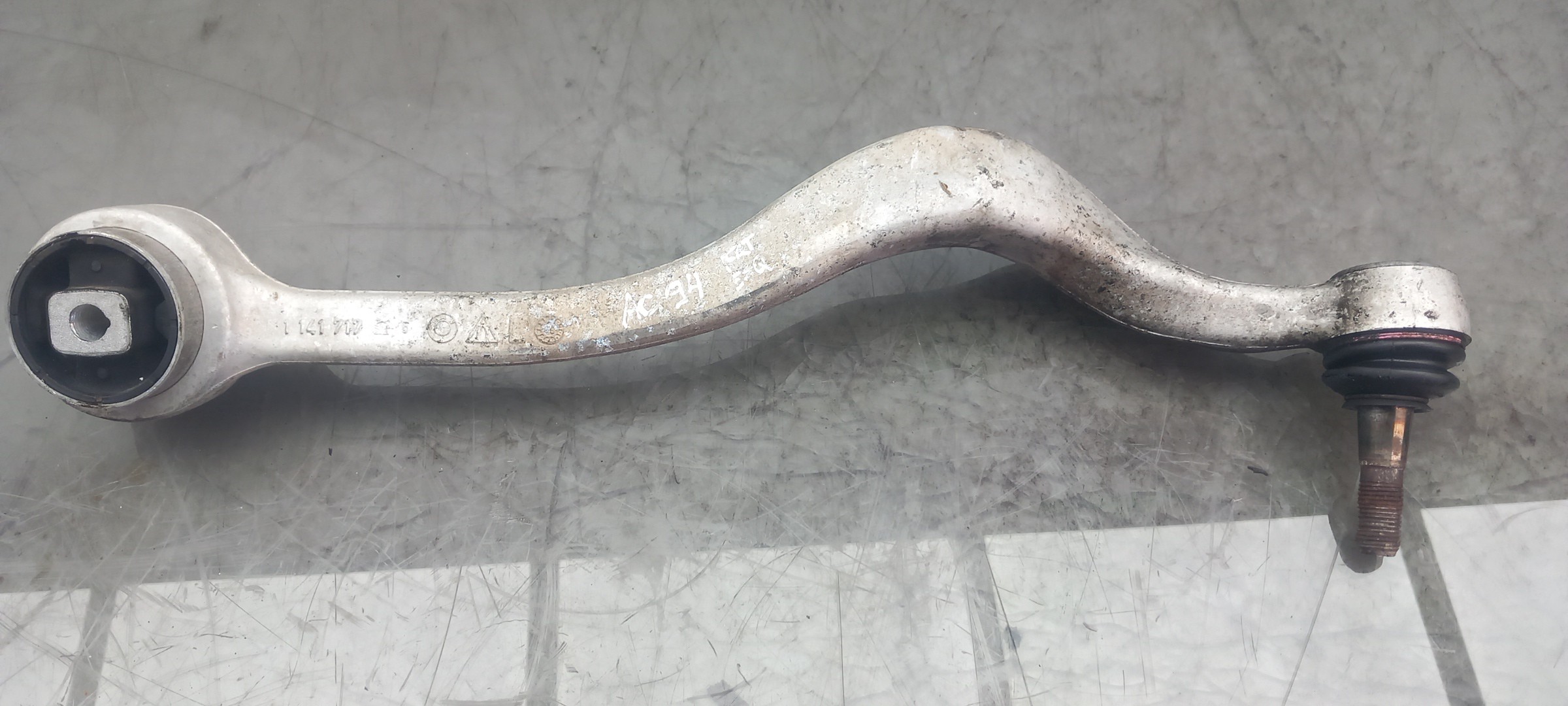 Left front suspension arm