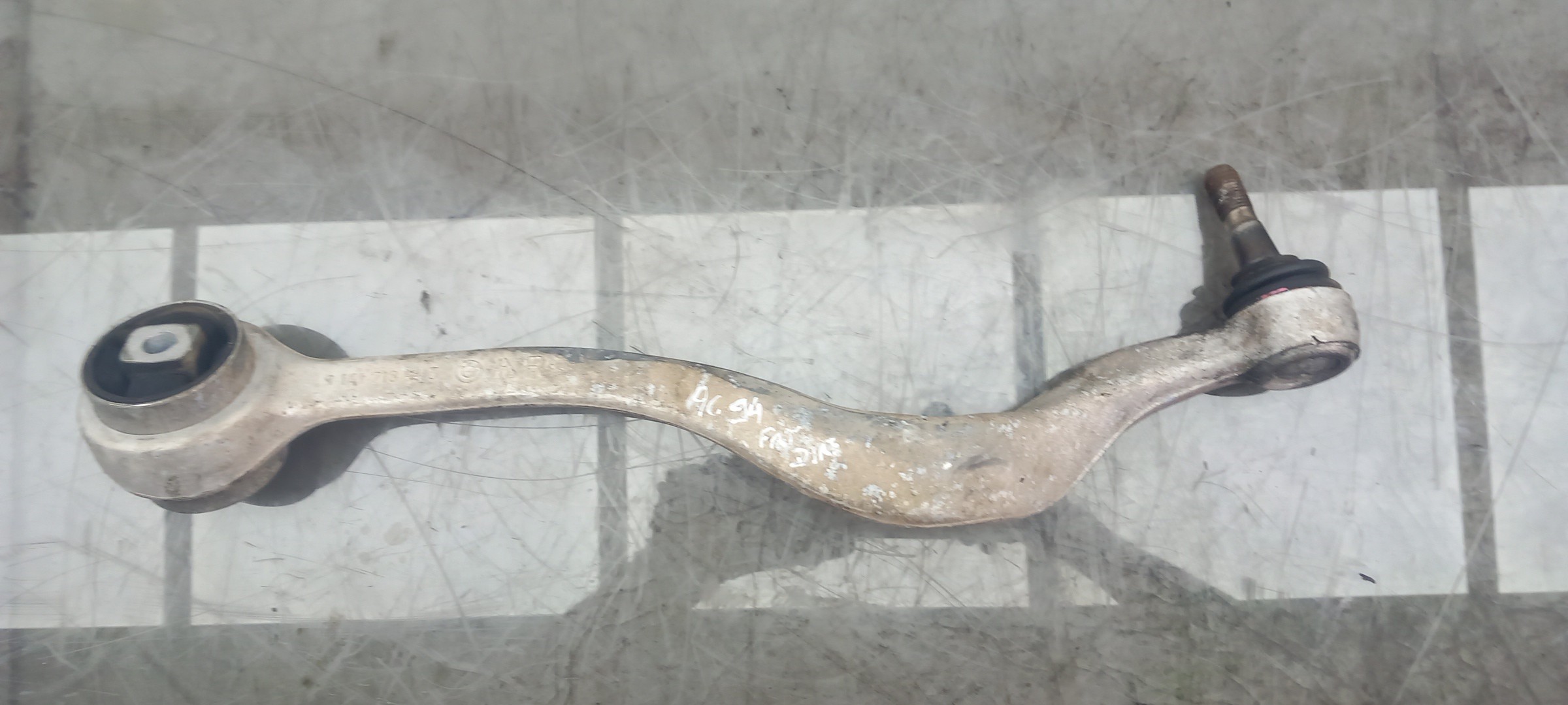 Right front suspension arm
