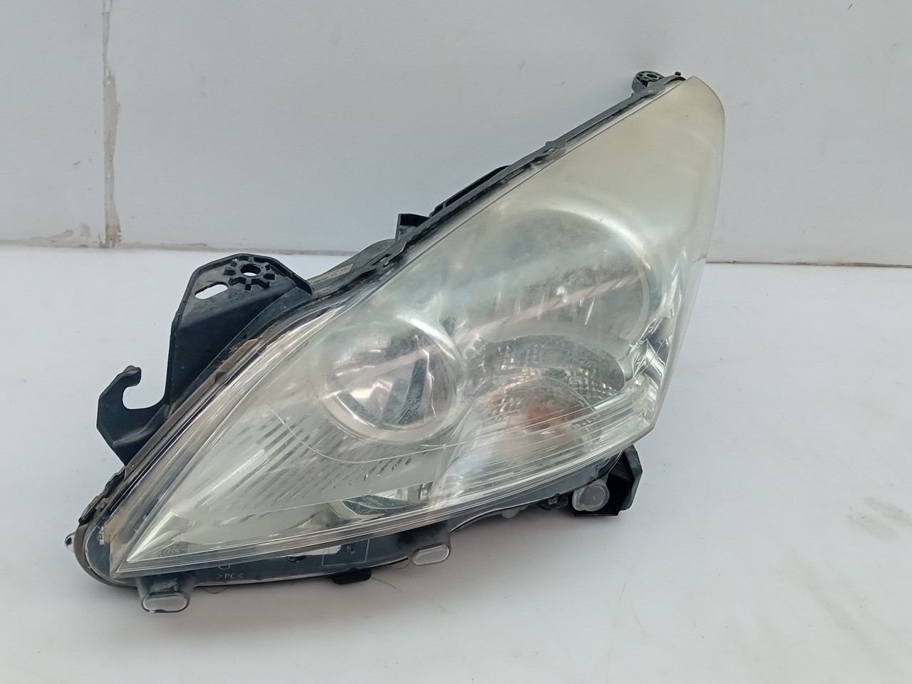 Ótica / farol esquerda PEUGEOT 5008 I (0U_, 0E_) Imagem-1