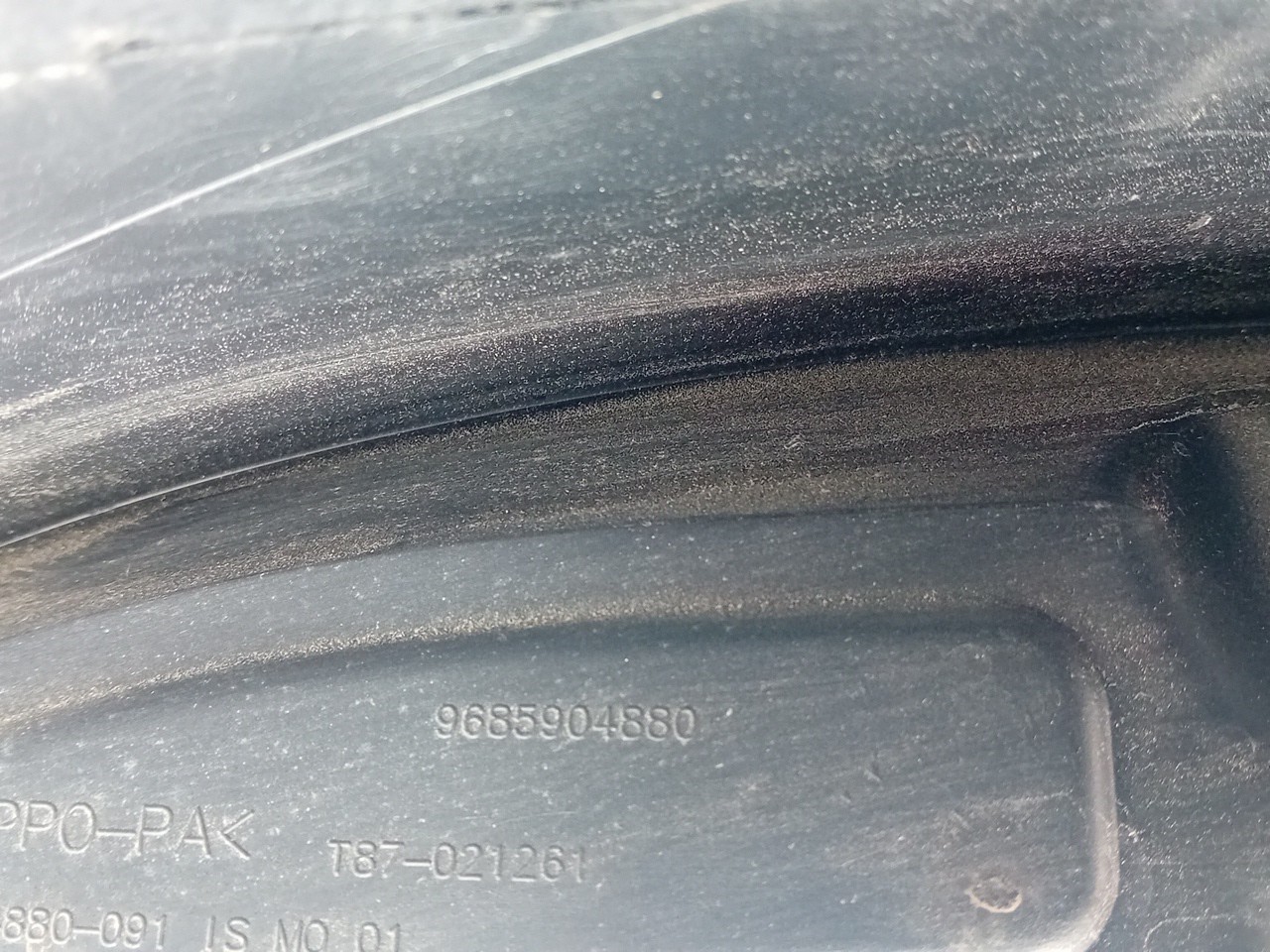 Guarda-lamas esquerdo PEUGEOT 5008 I (0U_, 0E_) Imagem-4