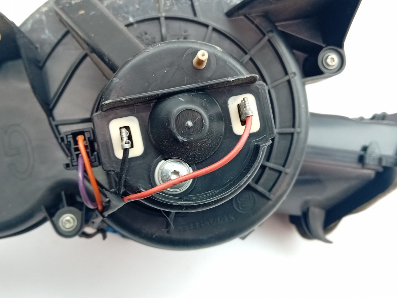 Motor de calefacción PEUGEOT 5008 I (0U_, 0E_) Imagem-3