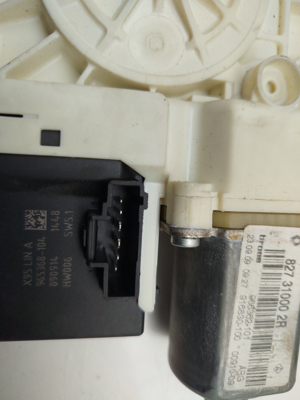 Right Rear  Door Window Regulator Motor RENAULT Megane III Grandtour (KZ0/1) Imagem-2