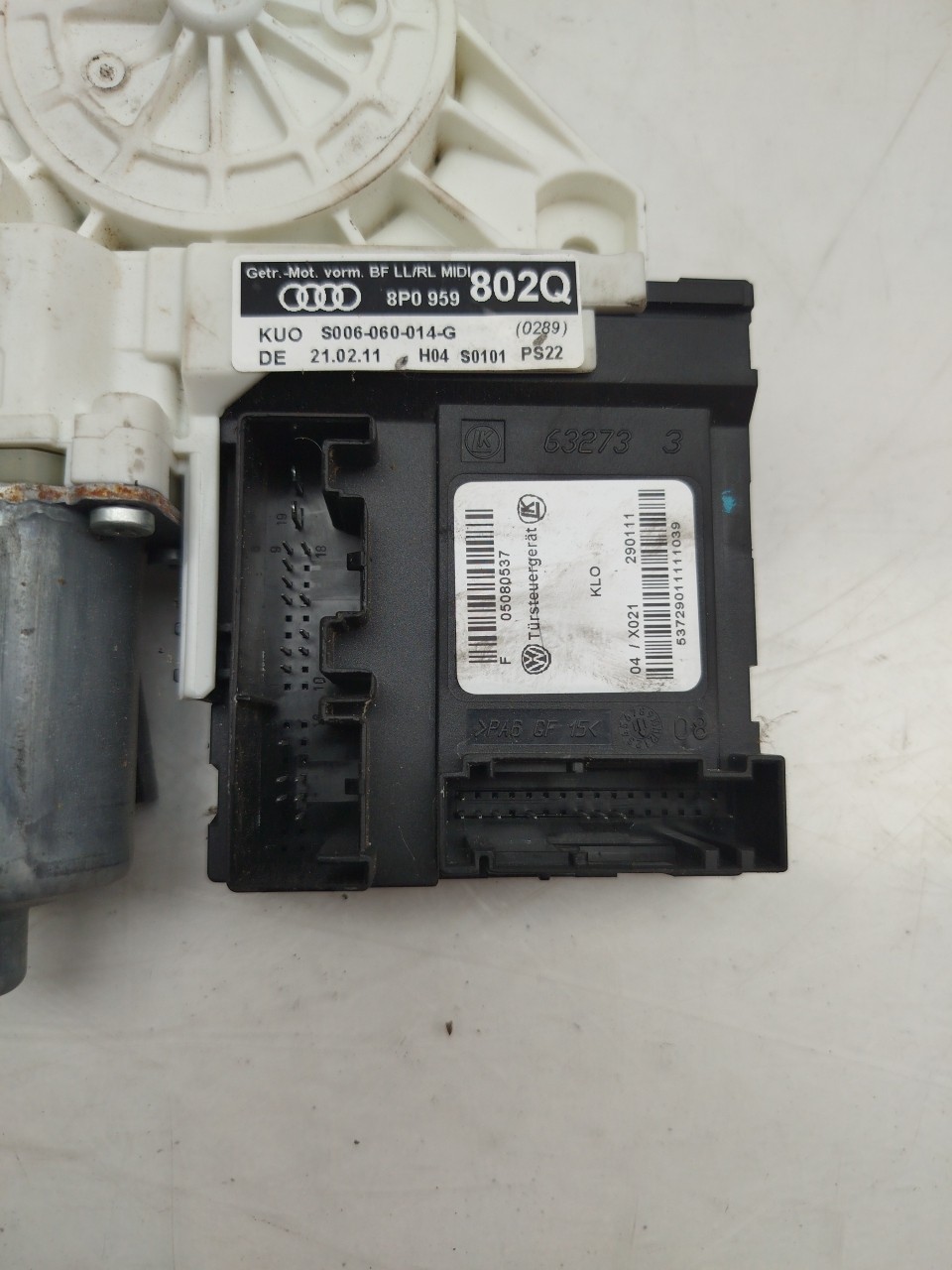 Front Right Door Window Regulator Motor AUDI A3 (8P1) Imagem-2