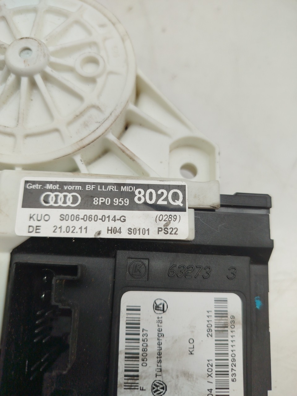 Front Right Door Window Regulator Motor AUDI A3 (8P1) Imagem-3