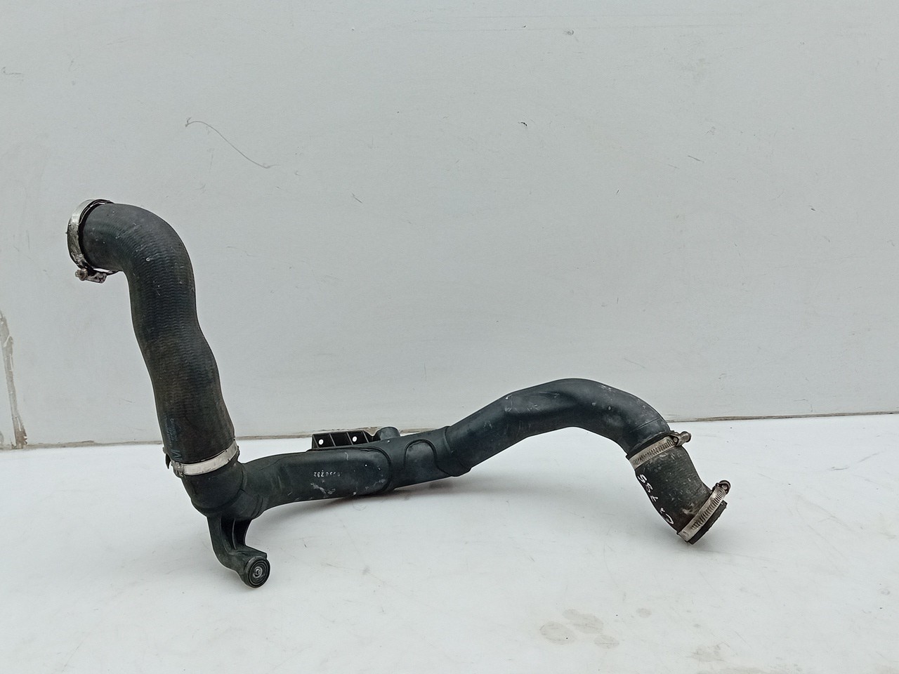 Intercooler pipe