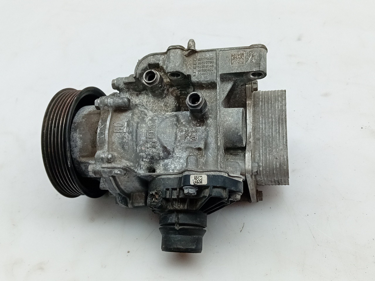 Bomba de água OPEL Astra K Imagem-1