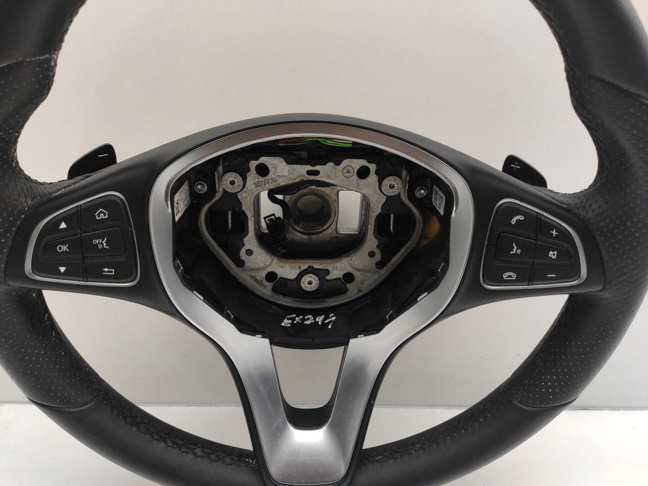 Volante MERCEDES-BENZ GLC (X253) Imagem-1