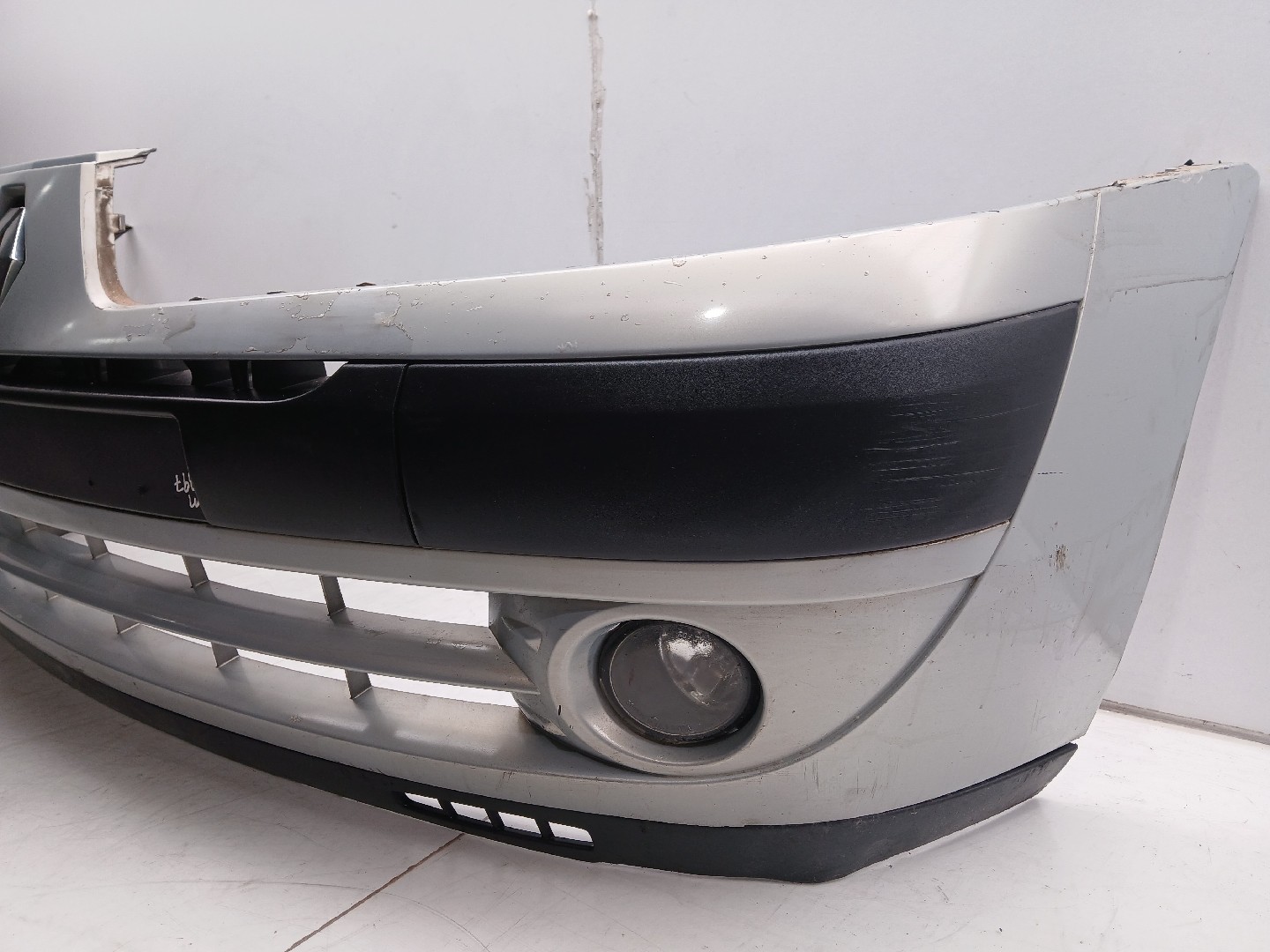 Pára-choques frente RENAULT Clio II (BB0/1/2_, CB0/1/2_) Imagem-1