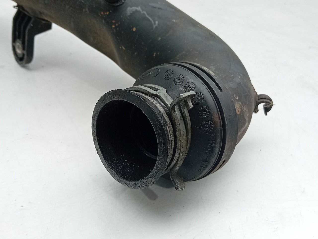 Tubo intercooler VOLKSWAGEN Golf V Variant (1K5) Imagem-1