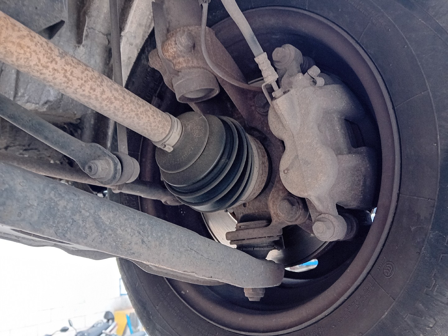 Left front steering knuckle
