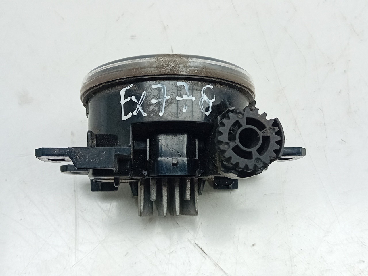 Left front fog light PEUGEOT 5008 II (M_) Imagem-1