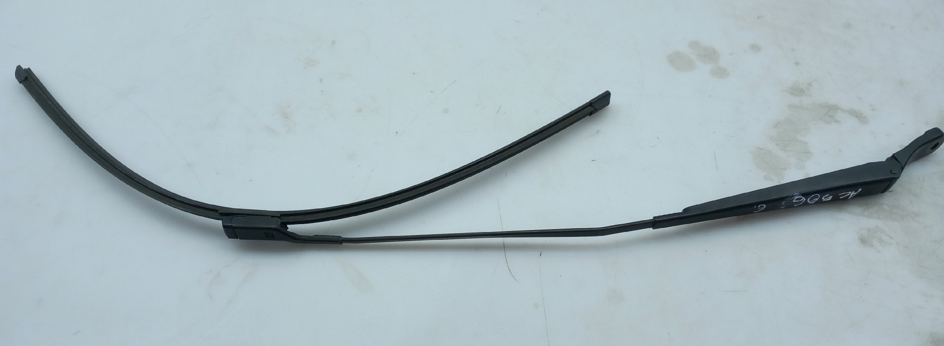 Windscreen wiper arm Left front PEUGEOT 5008 I (0U_, 0E_) Imagem-1