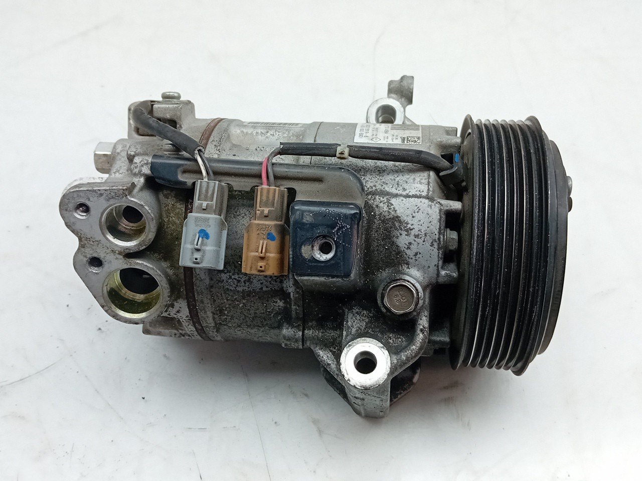 AC compressor RENAULT Twingo III (BCM_) Imagem-2