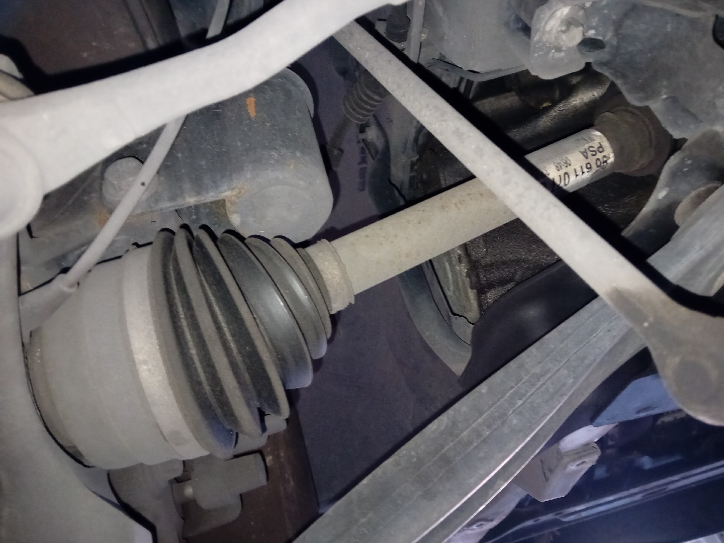 Transmissão frente esquerda