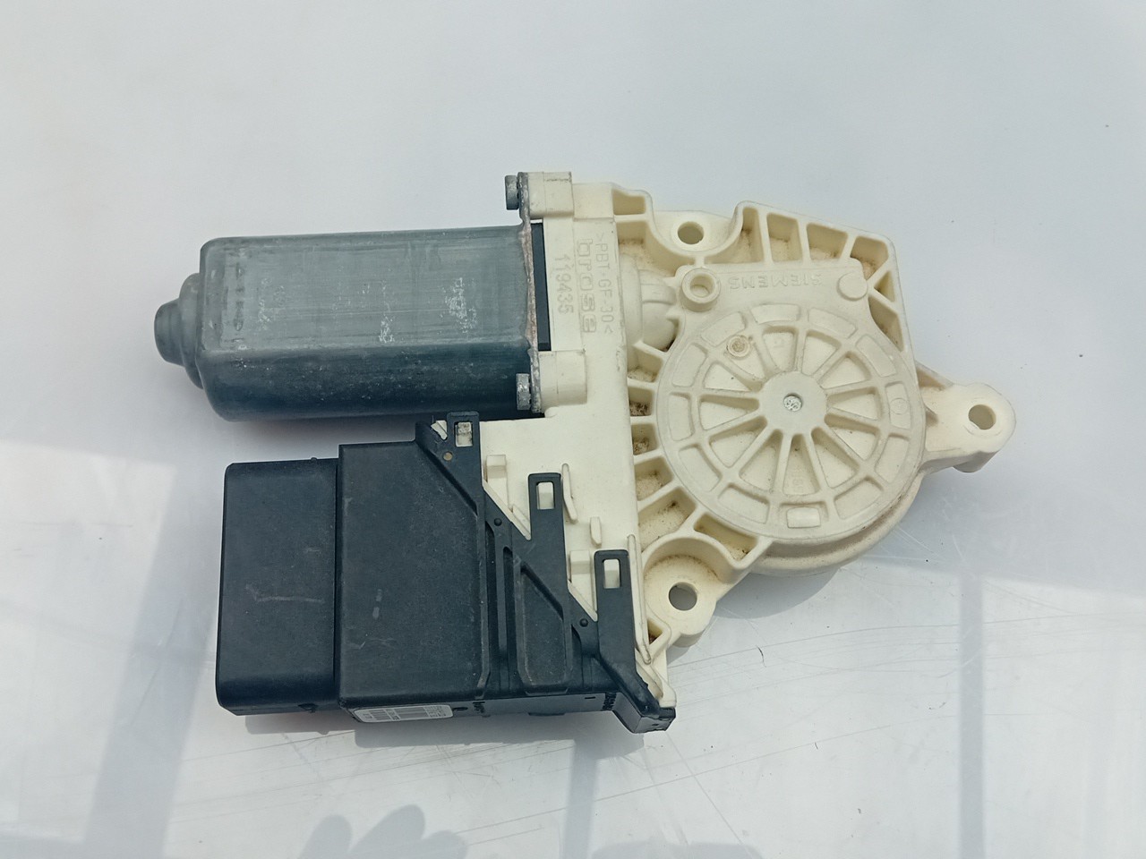 Motor Elevalunas Trasero Derecho