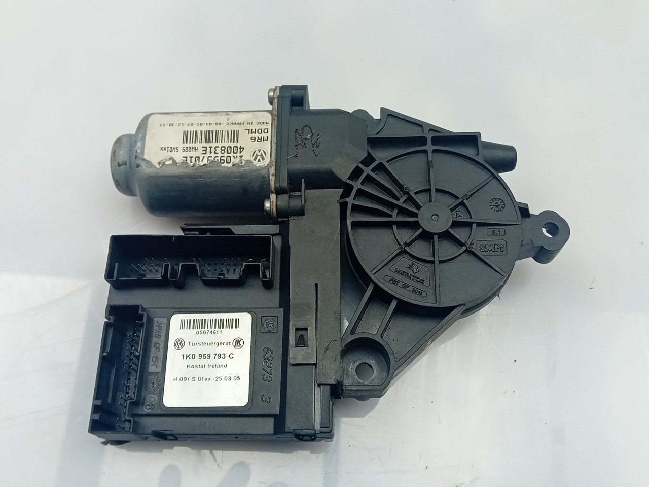 Motor vidro frente direito VOLKSWAGEN Golf V (1K1) Imagem-1