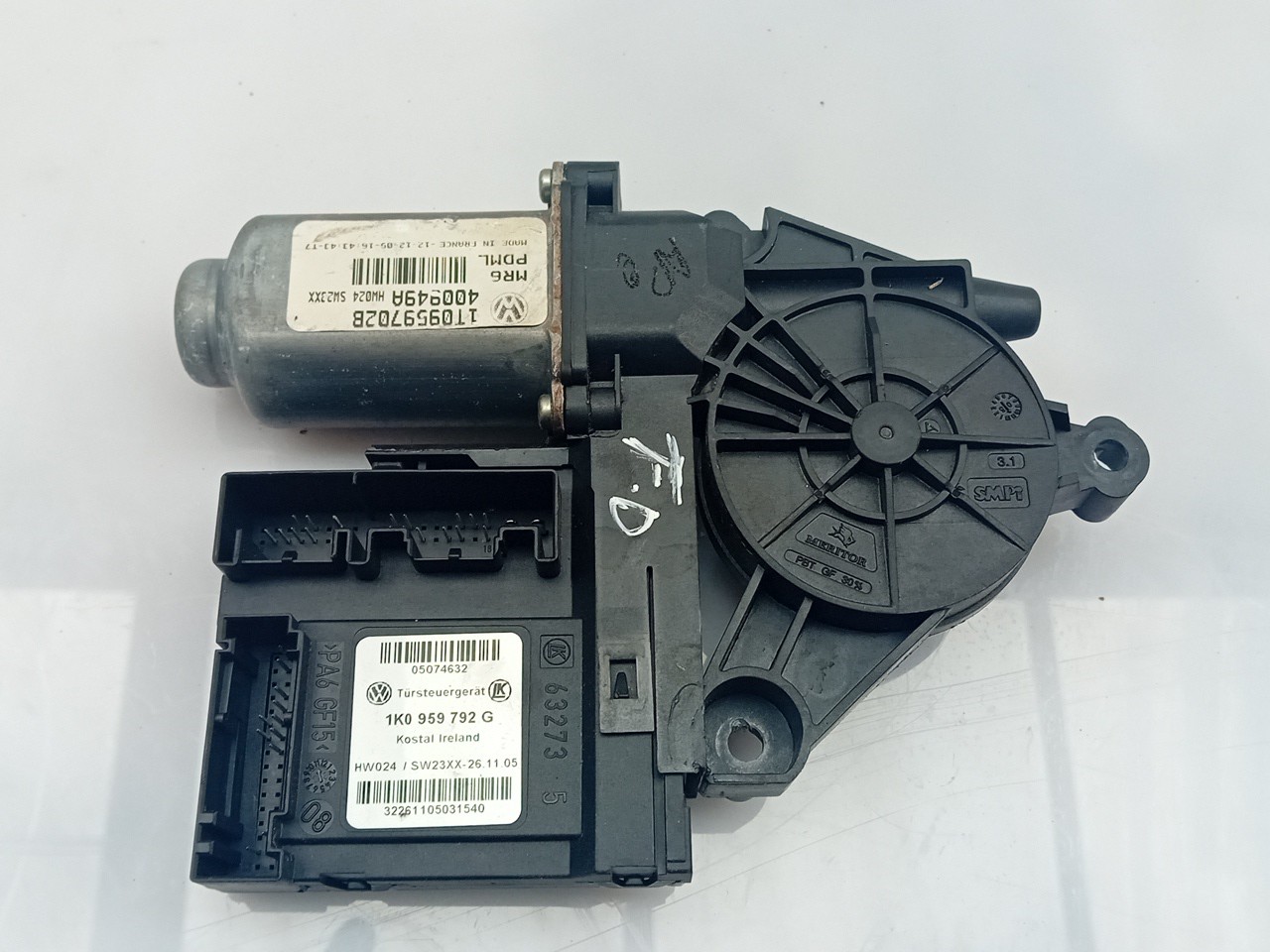 Motor vidro frente direito VOLKSWAGEN Touran (1T) Imagem-1