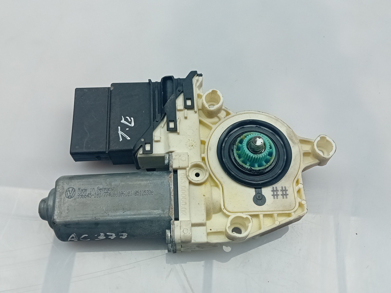Motor vidro trás direito VOLKSWAGEN Touran (1T) Imagem-1