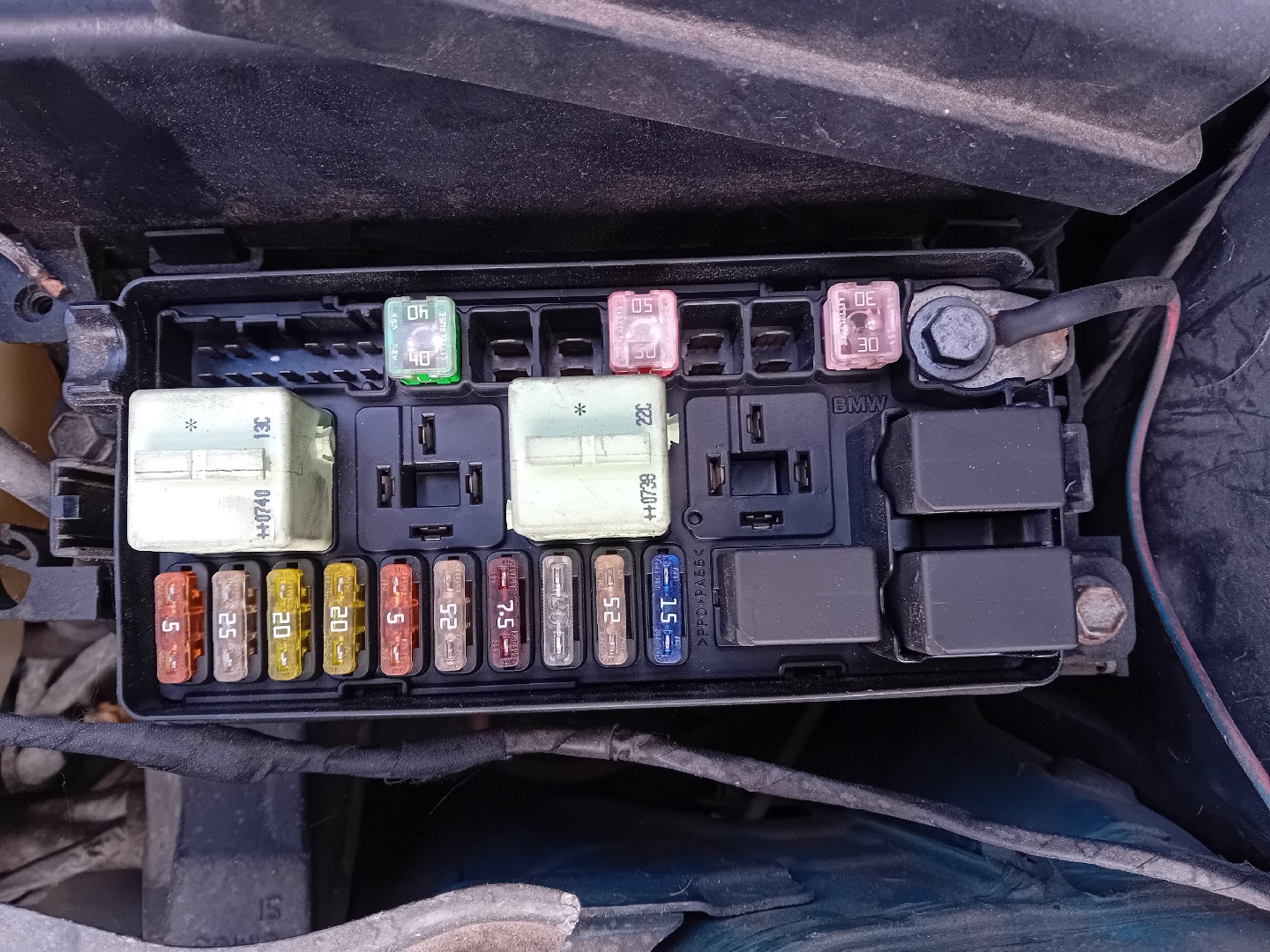 Fuse box / SAM / BSI