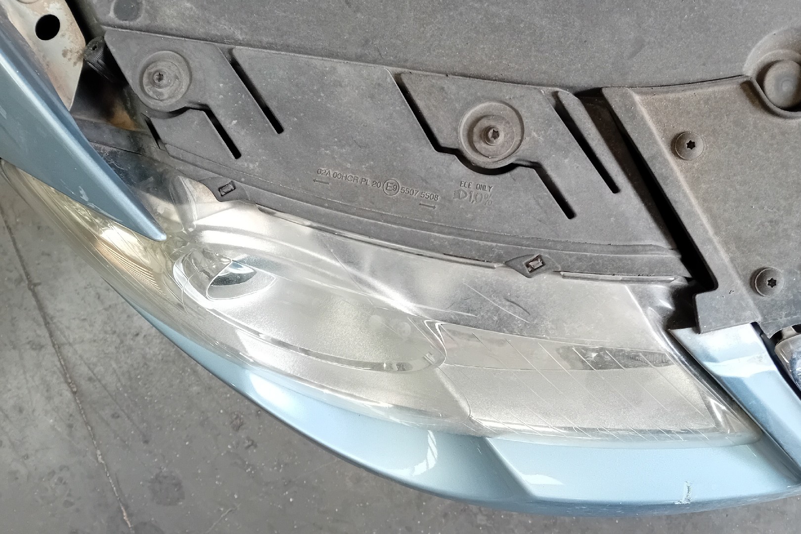 Ótica / farol direita VOLKSWAGEN Passat (3C2) Imagem-1