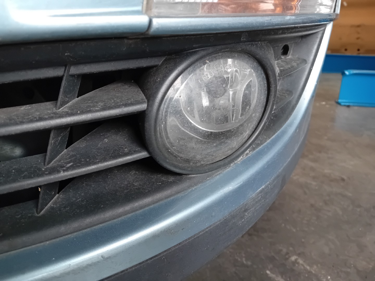 Faro antiniebla delantero izquierdo VOLKSWAGEN Passat (3C2) Imagem-0