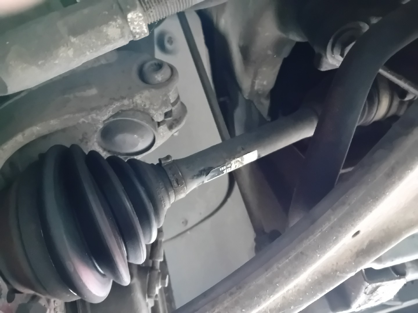 Transmission avant gauche