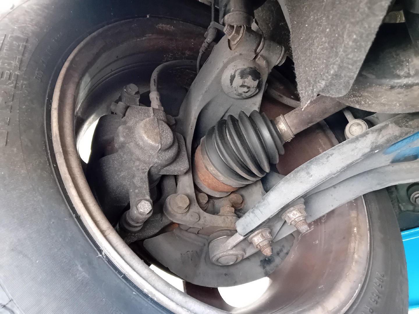Right front steering knuckle
