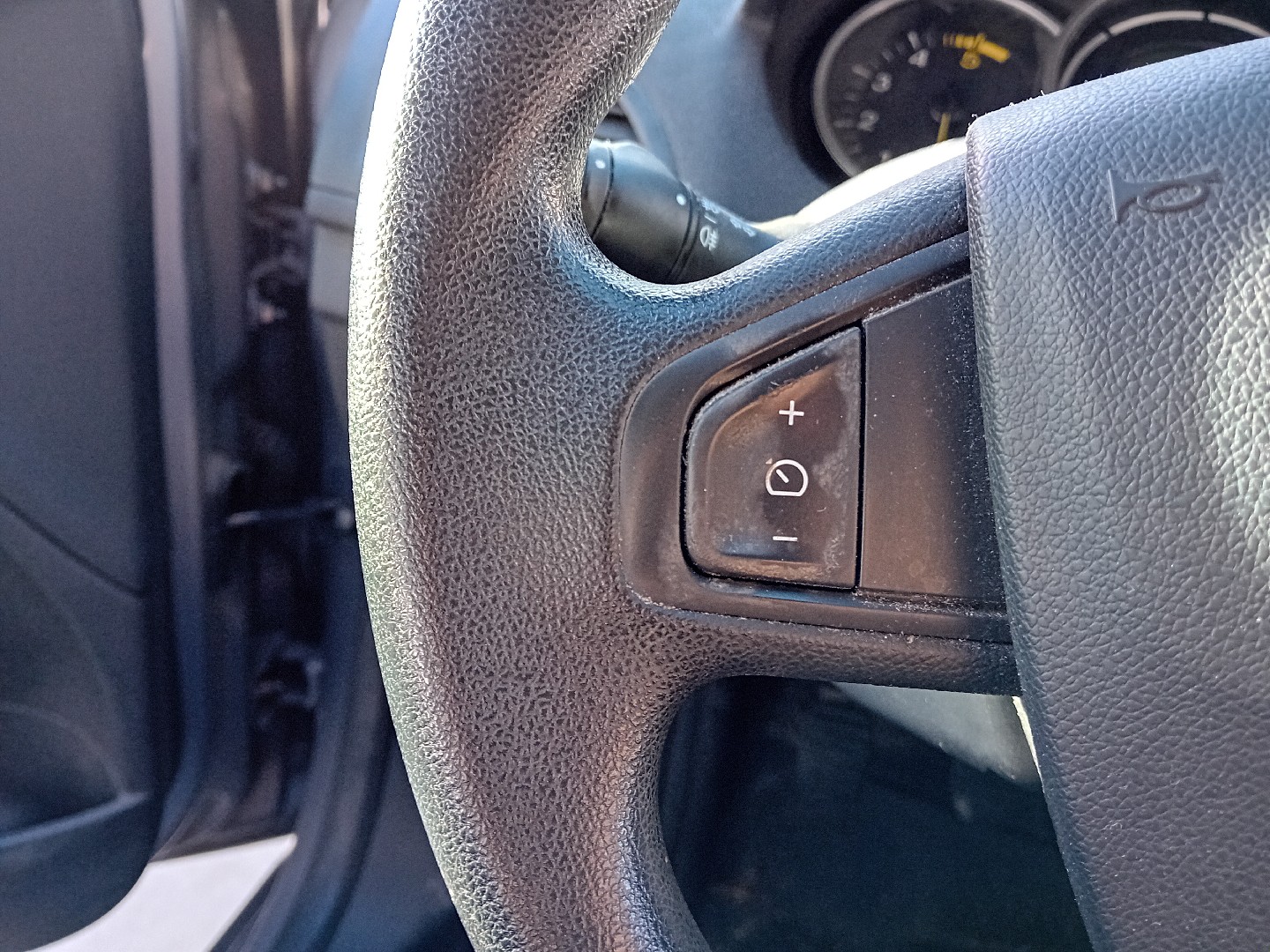 Steering wheel RENAULT Megane III (BZ0_) Imagem-2