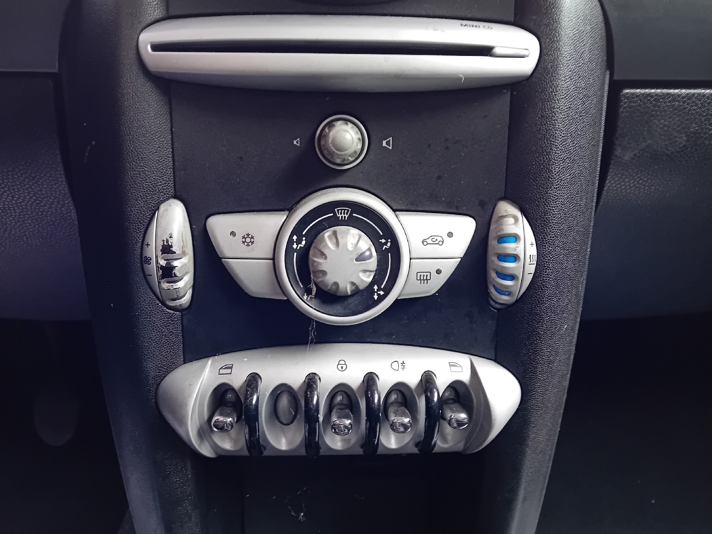 AC switch