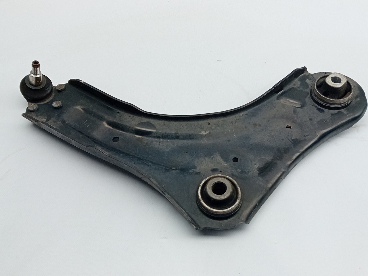 Bras de suspension Avant Droite RENAULT Megane III (BZ0_) Imagem-1