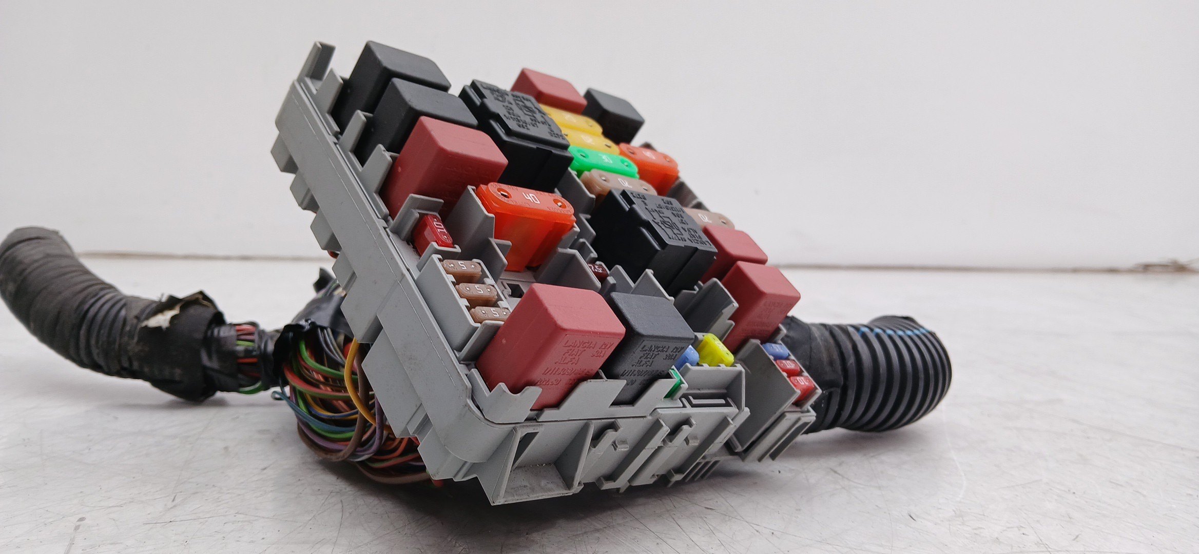 Fuse box / SAM / BSI FIAT Punto Evo (199_) Imagem-2