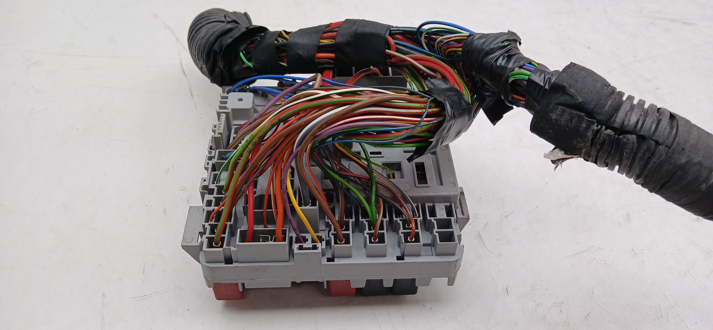 Fuse box / SAM / BSI FIAT Punto Evo (199_) Imagem-1