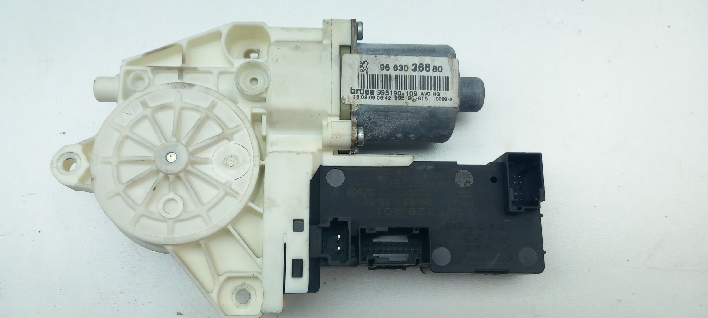 Motor vidro frente esquerdo PEUGEOT 407 (6D_) Imagem-1