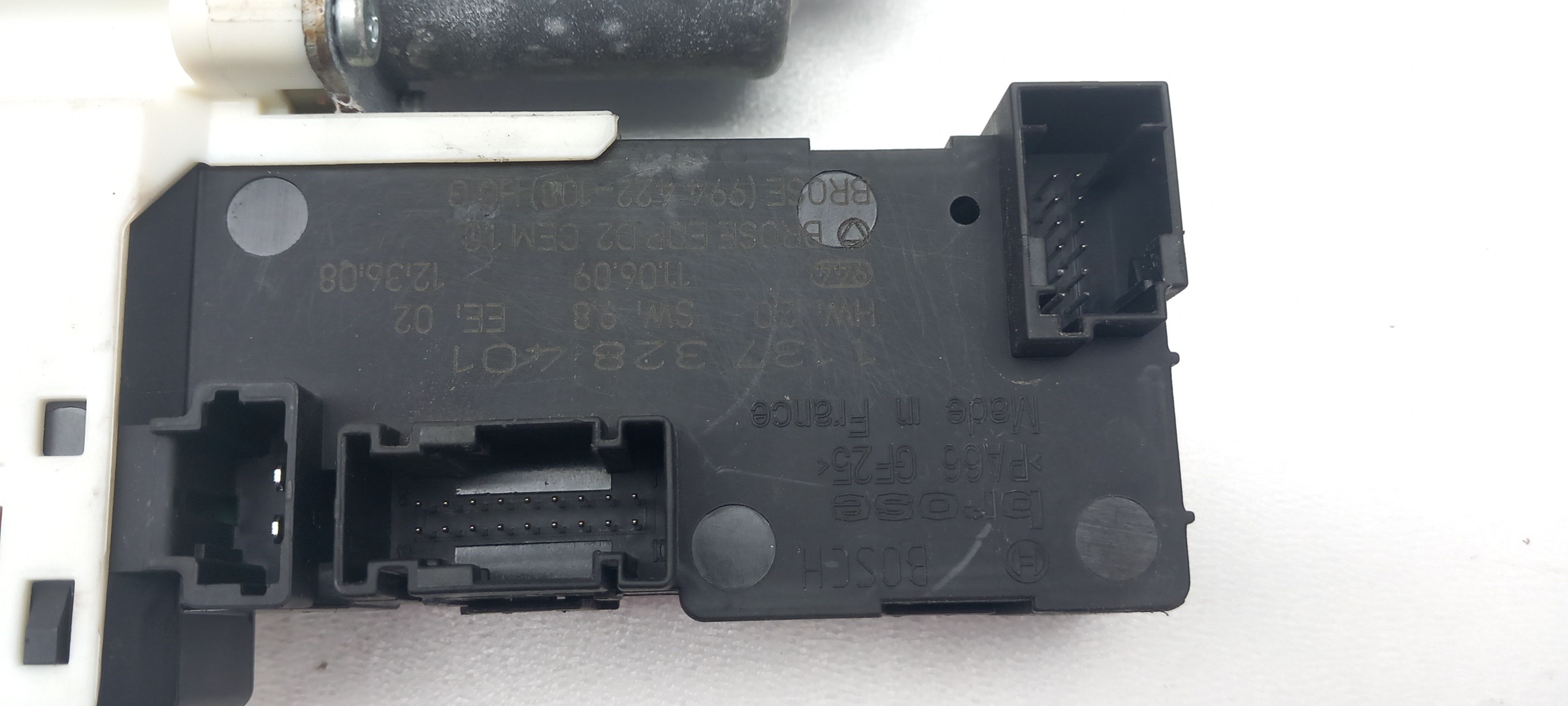 Motor vidro frente esquerdo PEUGEOT 407 (6D_) Imagem-2