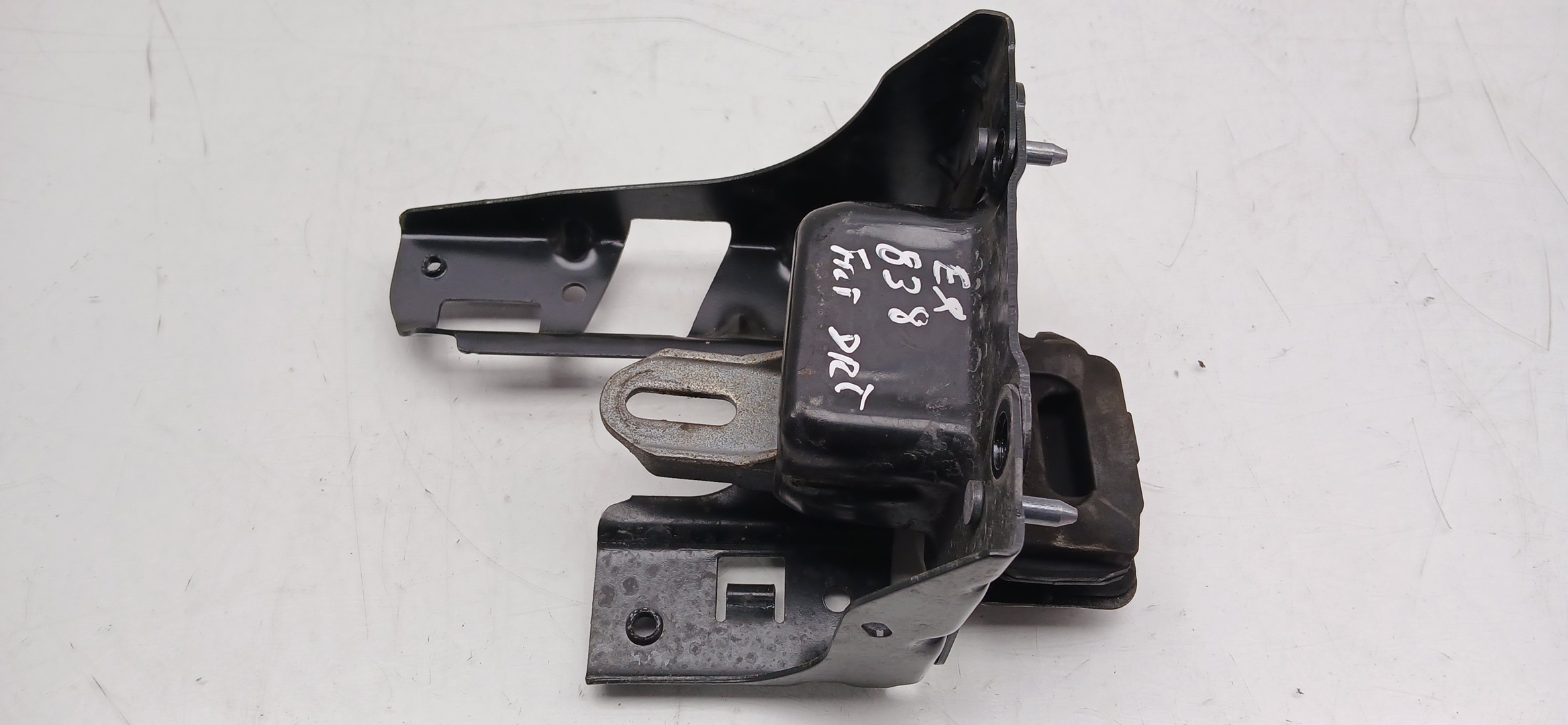 Box Support PEUGEOT 208 Imagem-1