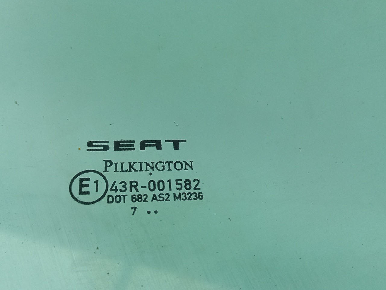 Vidrio puerta Delantero Derecho SEAT Leon (1P1) Imagem-1