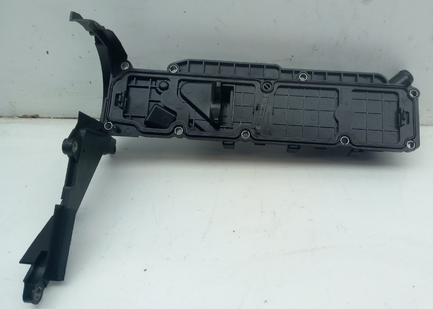 Tampa das válvulas PEUGEOT 308 II Imagem-2