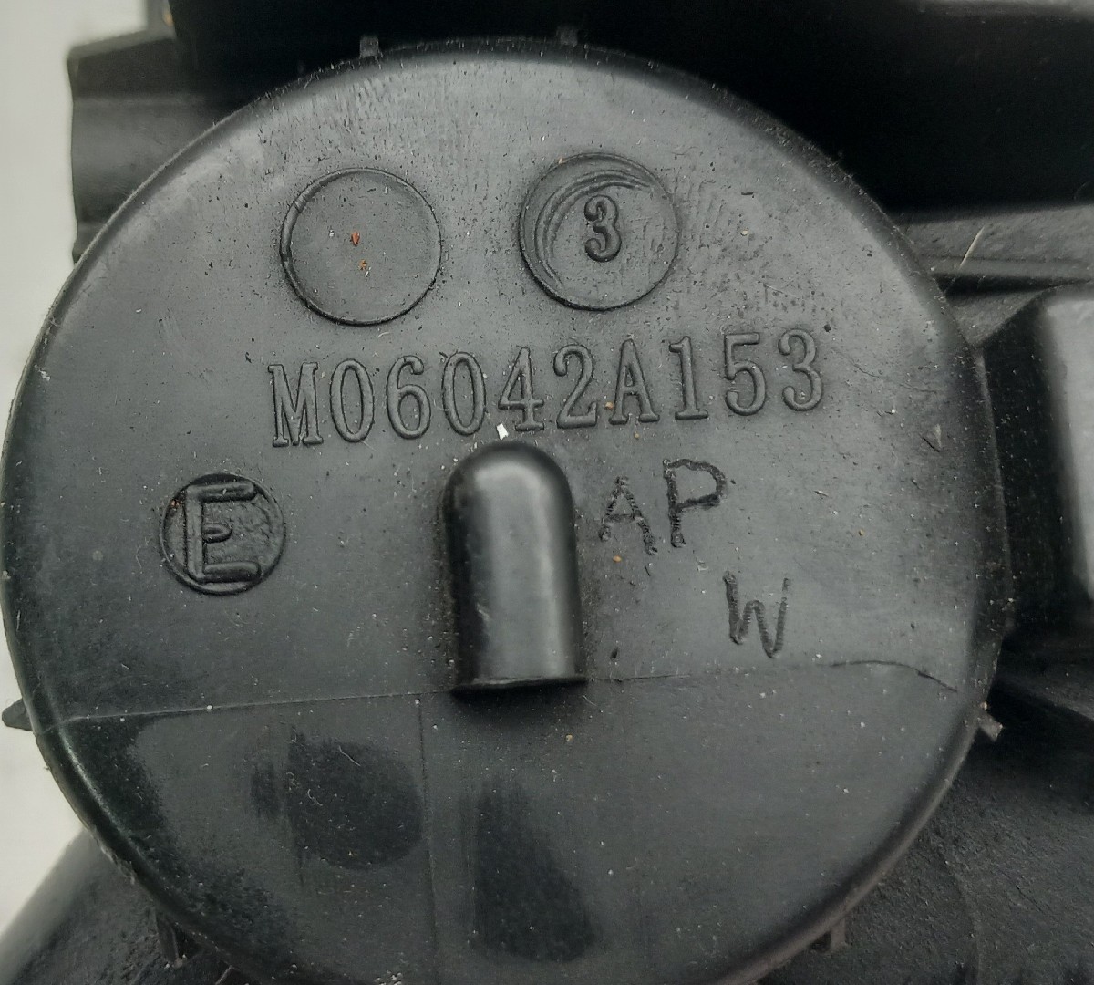 Tampa das válvulas PEUGEOT 308 II Imagem-3