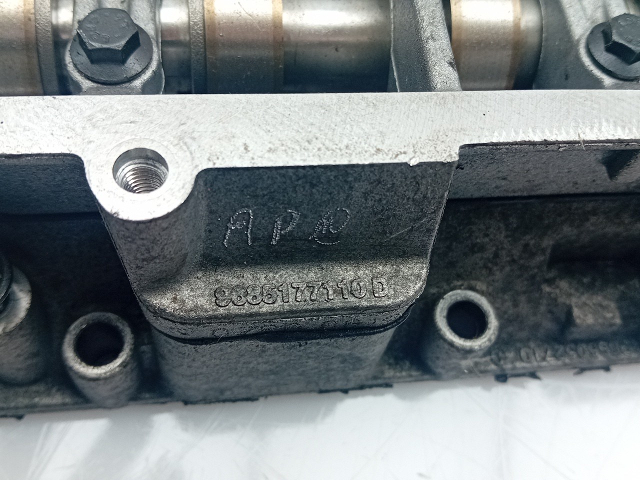 Colaça / cabeça do motor PEUGEOT 208 Imagem-2